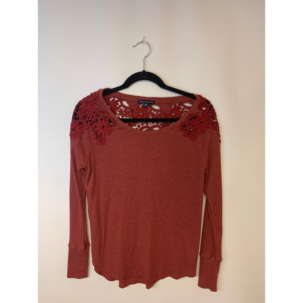 American Eagle Outfitters Top Lace Thermal Feminine Crochet  Womens SZ XS
